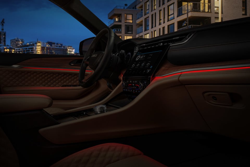 2024 Jeep Grand Cherokee Dashboard