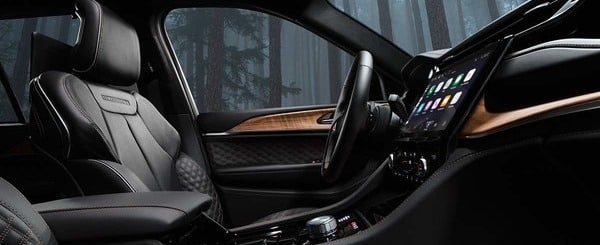 Intérieur du Grand Cherokee 2024