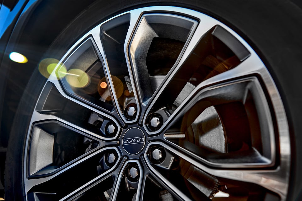 Roue du Grand Wagoneer 2024